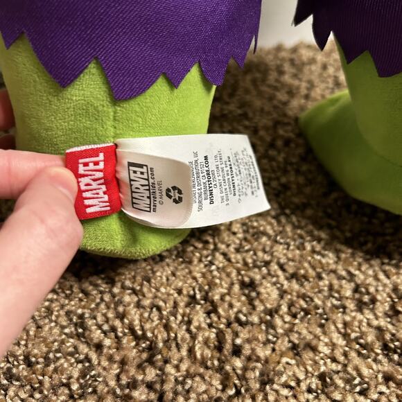 Incredible Hulk Marvel Plush 16 Inch Jointed Arms fully rotate Disney store - Picture 7 of 13